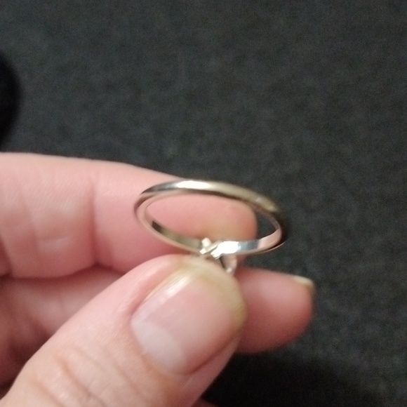 Vintage Uncas Silver tone 1 CT CZ Solitaire Ring size 7 - Picture 4 of 7